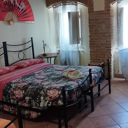 콜레 발델사 La Strega Ubriaca B&B 외부 사진