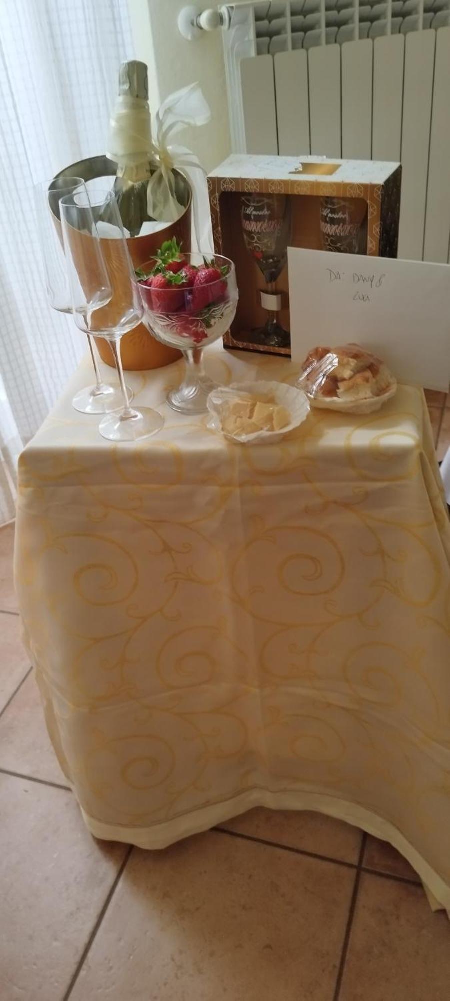 콜레 발델사 La Strega Ubriaca B&B 외부 사진