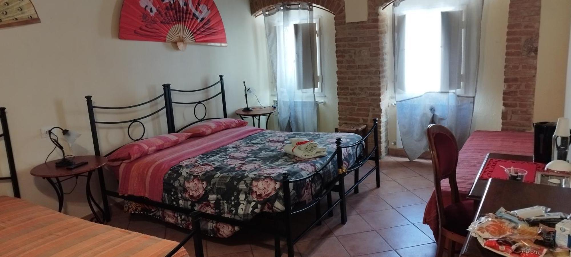 콜레 발델사 La Strega Ubriaca B&B 외부 사진